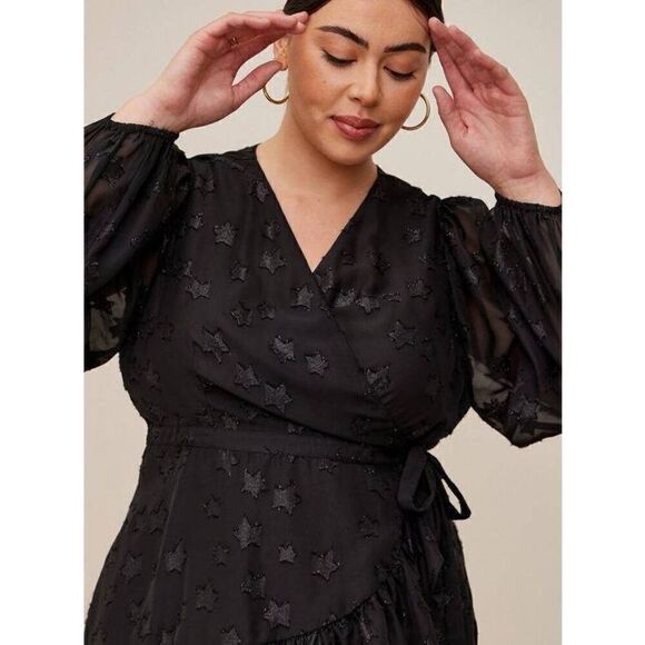 Torrid Size 1X Lurex Star Surplice Ruffle Hem Top Black Plus Size Blouse U - Picture 11 of 11